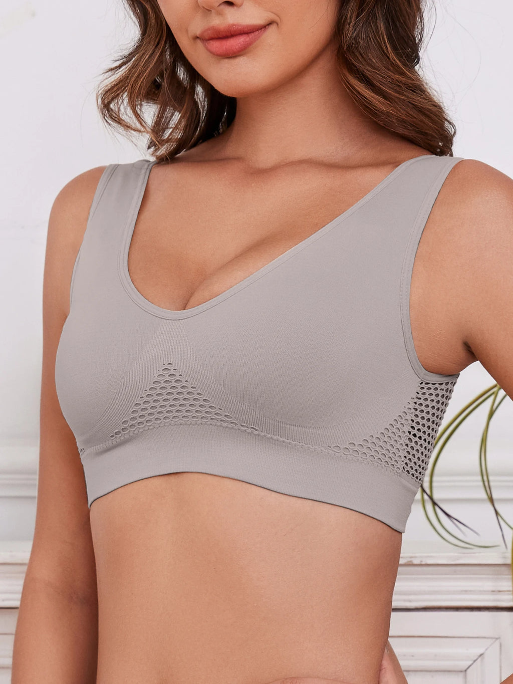 Women's Sports Bra Crop Top Fitness Gym Runing Sportswear Wireless Hollow Mesh Yoga Bra Sports Underwear Push Up@W03