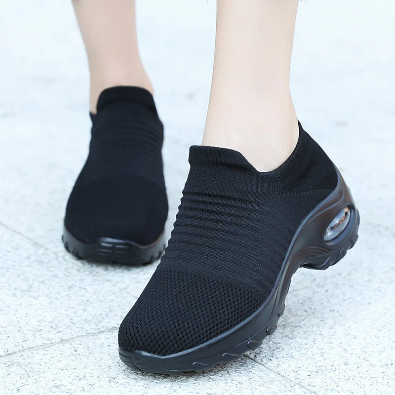 Women's Walking Trainers Fashion Fly Weaving Sock Sneakers Breathable Comfortable Nursing Shoes Casual Platform Loafers Non-Slip