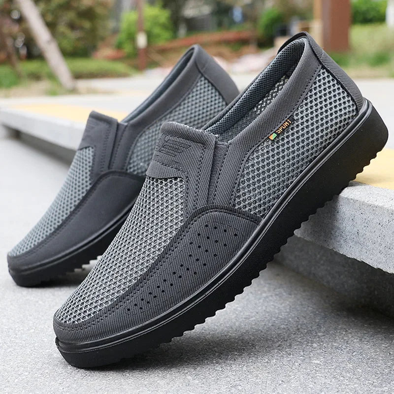 Men Casual Shoes Comfortable Sneakers Summer Breathable Men Loafers Non-slip Lightweight Men Shoes Outdoor Mesh Walking Shoes