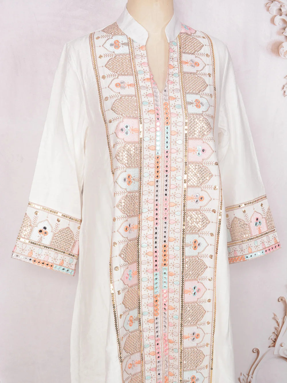 2025 Muslim Women Long Sleeve Kaftan Arabic Sequins Embroidered Party Evening Long Abaya Muslim Fashion Dresses Abaya Dubai