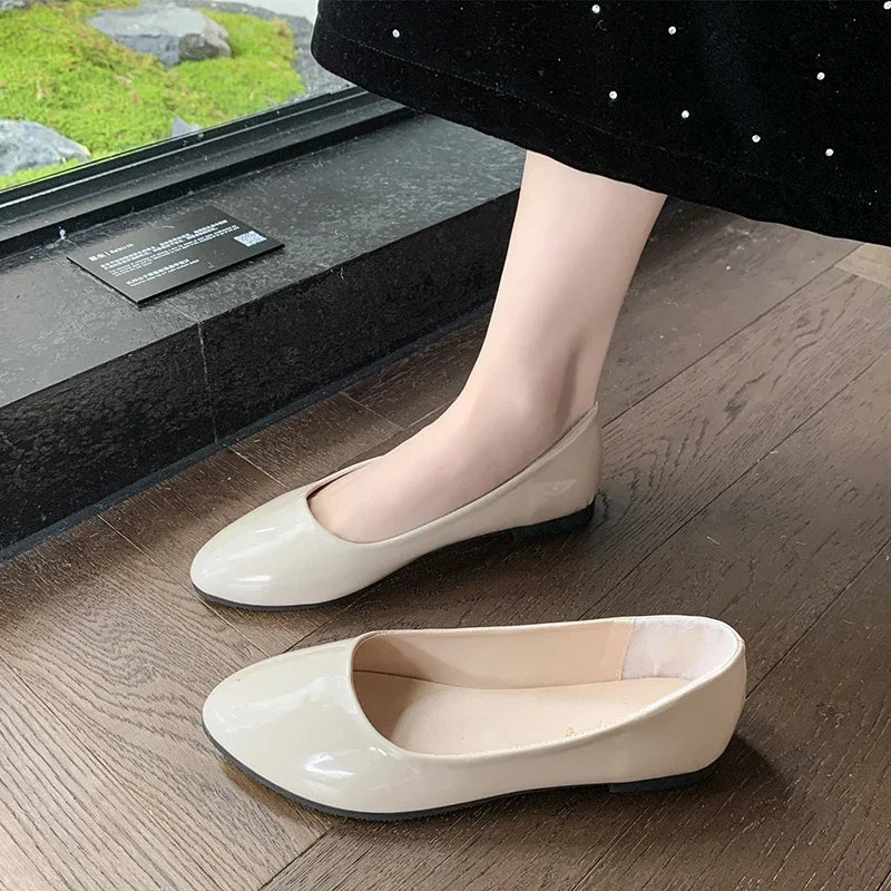 Women's Formal Uniform Shoes Spring Autumn Black Versatile Flat Shoes Women Causal Loafers Non-slip Ladies Ballet Leather Shoes