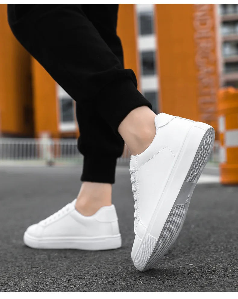 White Black Men Shoes Comfortable Casual Skateboard Shoes Men Solid Leisure Sneakers Lightweight Walking Shoes