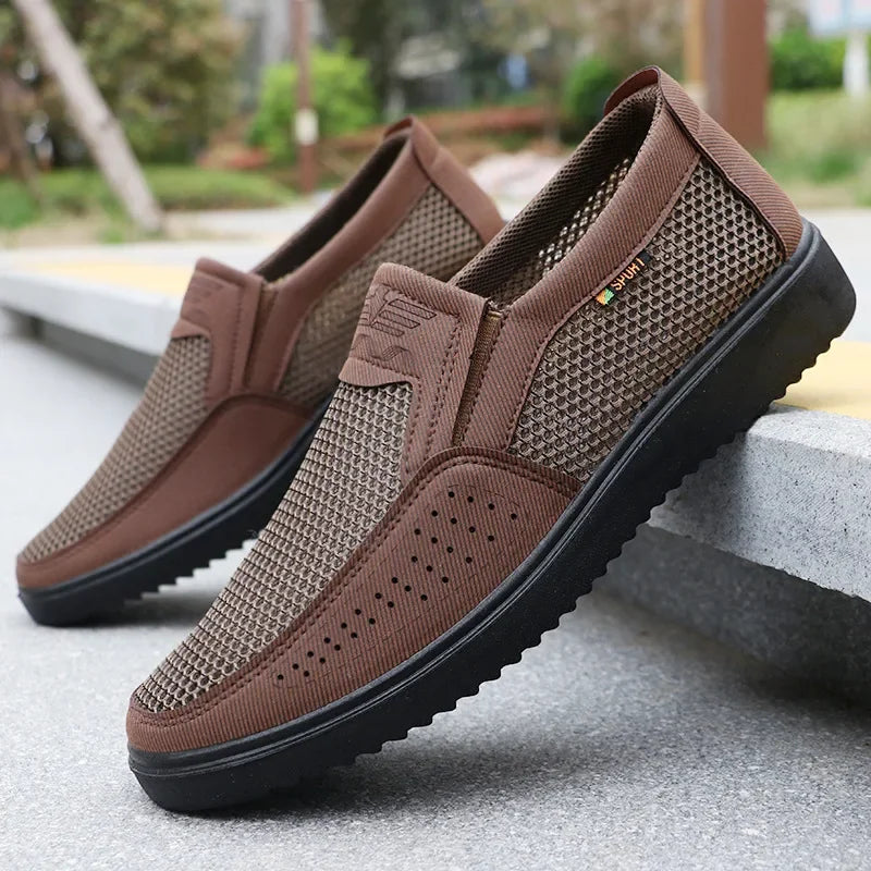Men Casual Shoes Comfortable Sneakers Summer Breathable Men Loafers Non-slip Lightweight Men Shoes Outdoor Mesh Walking Shoes