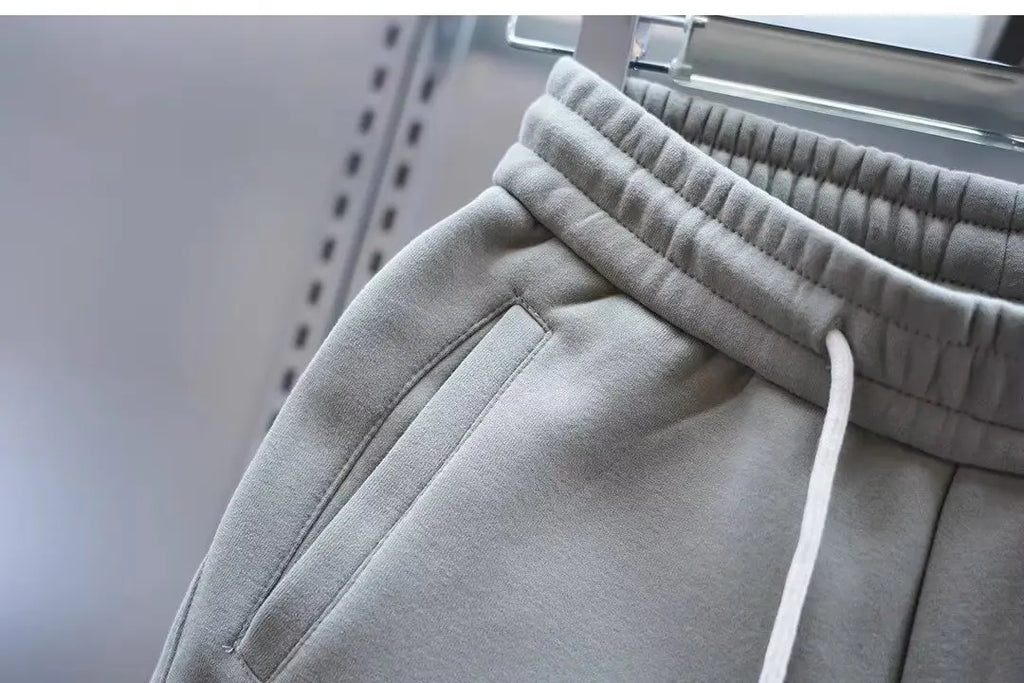 Men's Pants - Solid Color Casual Pants, Sweatpants, New Style Tapered Pants, Stretchy and Versatile Short Pants.