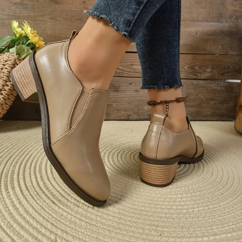 Women's Shoes New Spring Pointed Toe Retro Deep Mouth Versatile Comfortable Waterproof Slip-on Leather Shoes