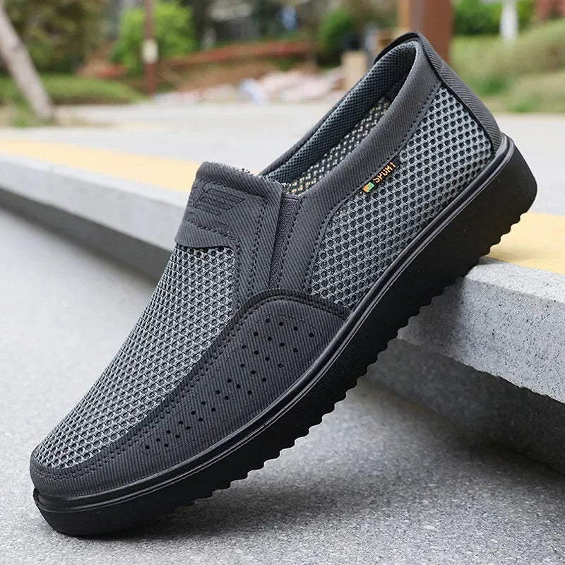 Men Casual Shoes Comfortable Sneakers Summer Breathable Men Loafers Non-slip Lightweight Men Shoes Outdoor Mesh Walking Shoes